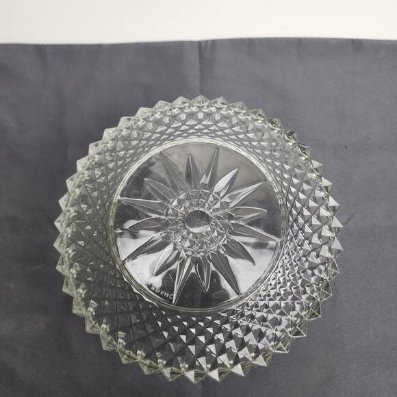 Vintage Arcoroc France Crystal Diamond Starburst Design Glass Serving Salad Bowl - Picture 1 of 4